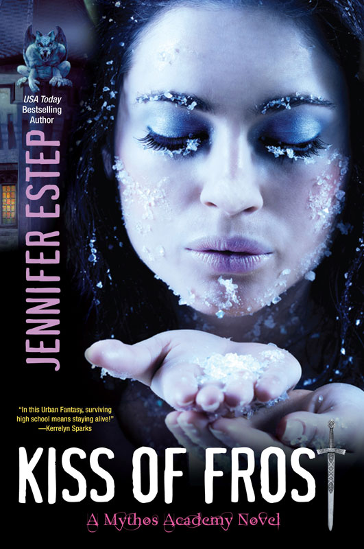 Cover for Kiss of Frost by Jennifer Estep